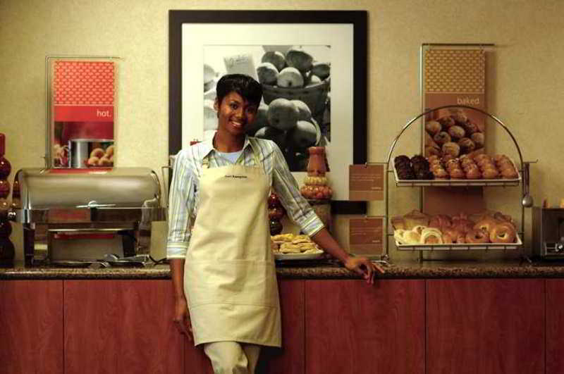 Hampton Inn Anderson/Alliance Business Park Restaurant photo